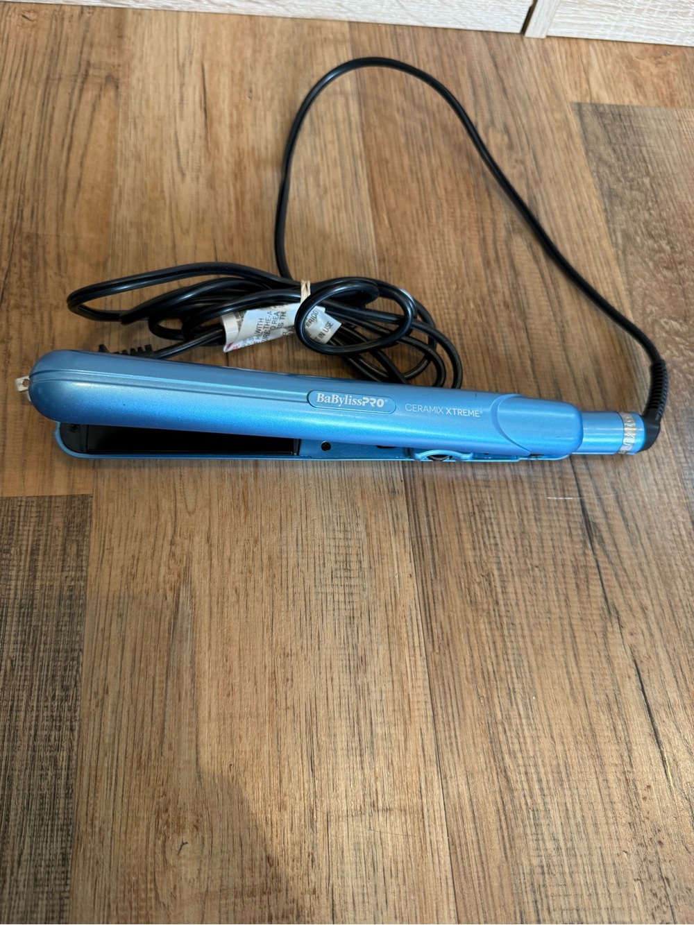 BaBylissPRO Metallic Blue Ceramic Flat Iron Hair Straightener - Picture 3 of 12